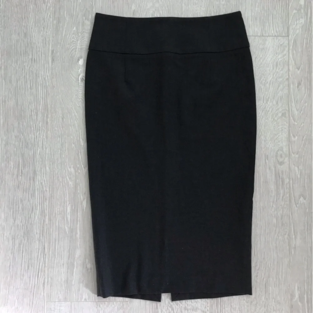 Zara Knee Length Pencil Skirt - Picture 1 of 7